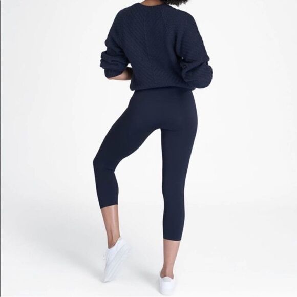 SPANX Look At Me Now Seamless Cropped Legging Navy Size Extra Small - Picture 3 of 8